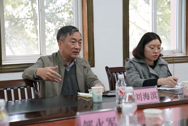 柳州副中心城市人口_柳州城市职业学院(2)