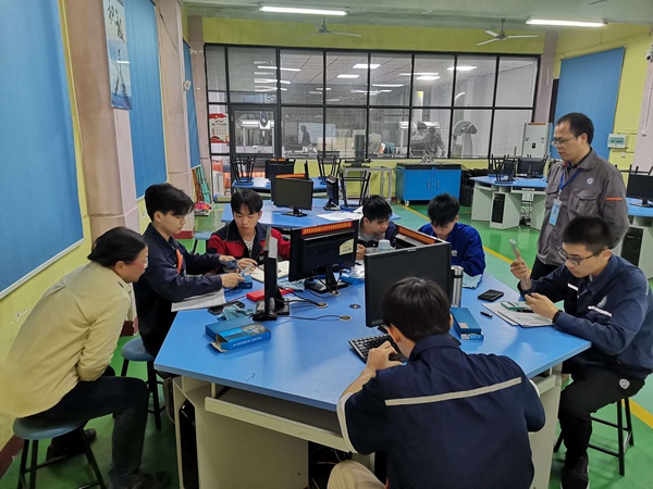 3 零部件测绘与CAD成图技术培训现场.jpg